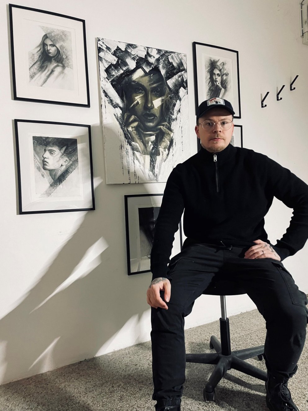 Ástþór Árnason listarmaður hefur hlotið nafnbótina Bæjarlistamaður Fjallabyggðar 2024